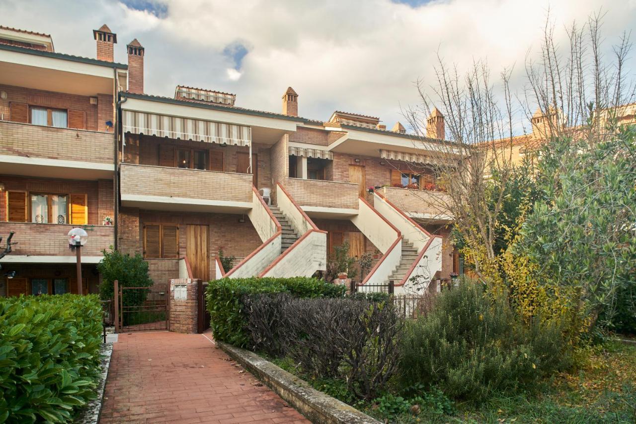דירות Little Brick House On Siena Hills With Balconies מראה חיצוני תמונה